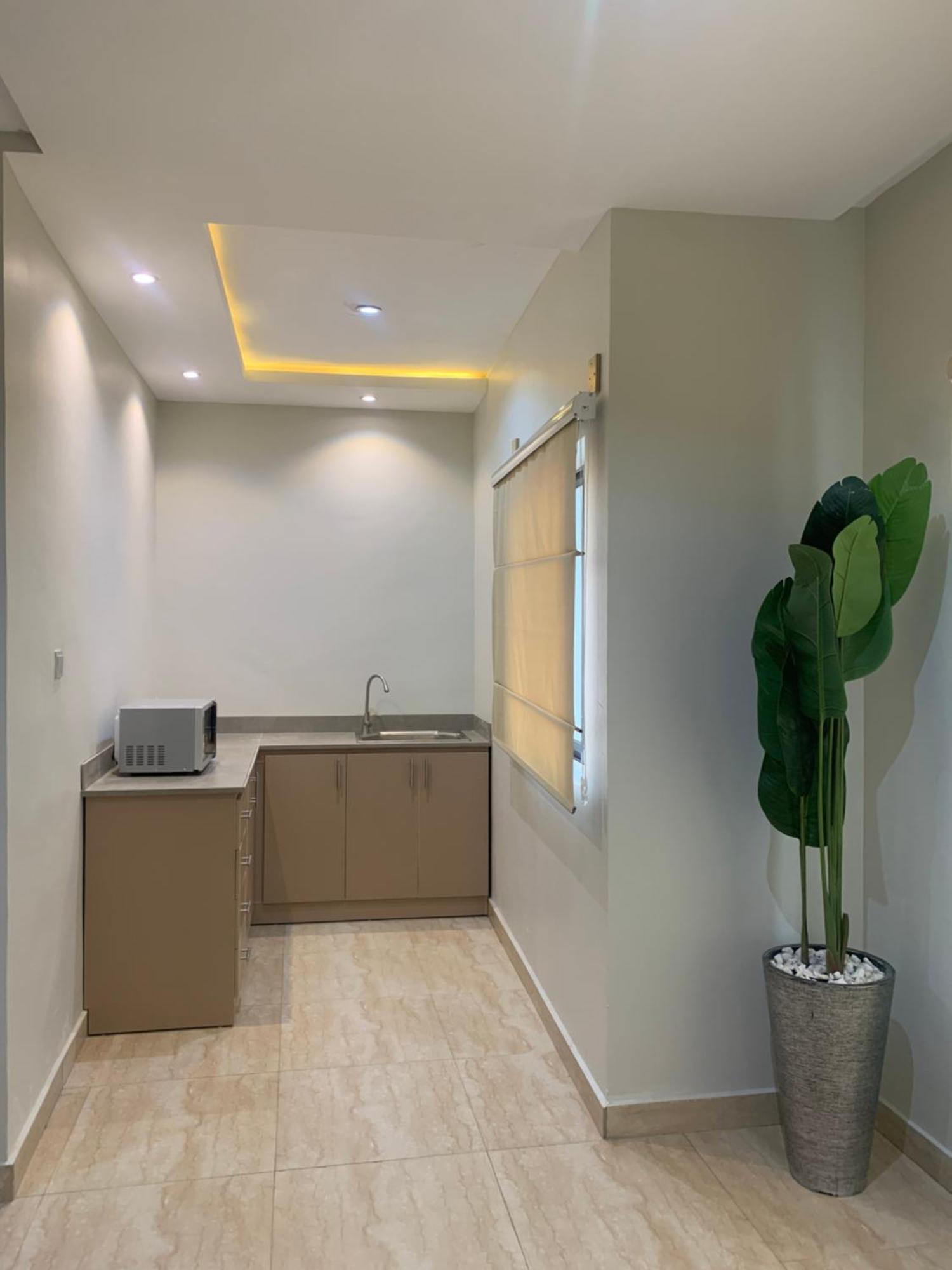 איקג'ה Greywood Hotel And Apartments מראה חיצוני תמונה